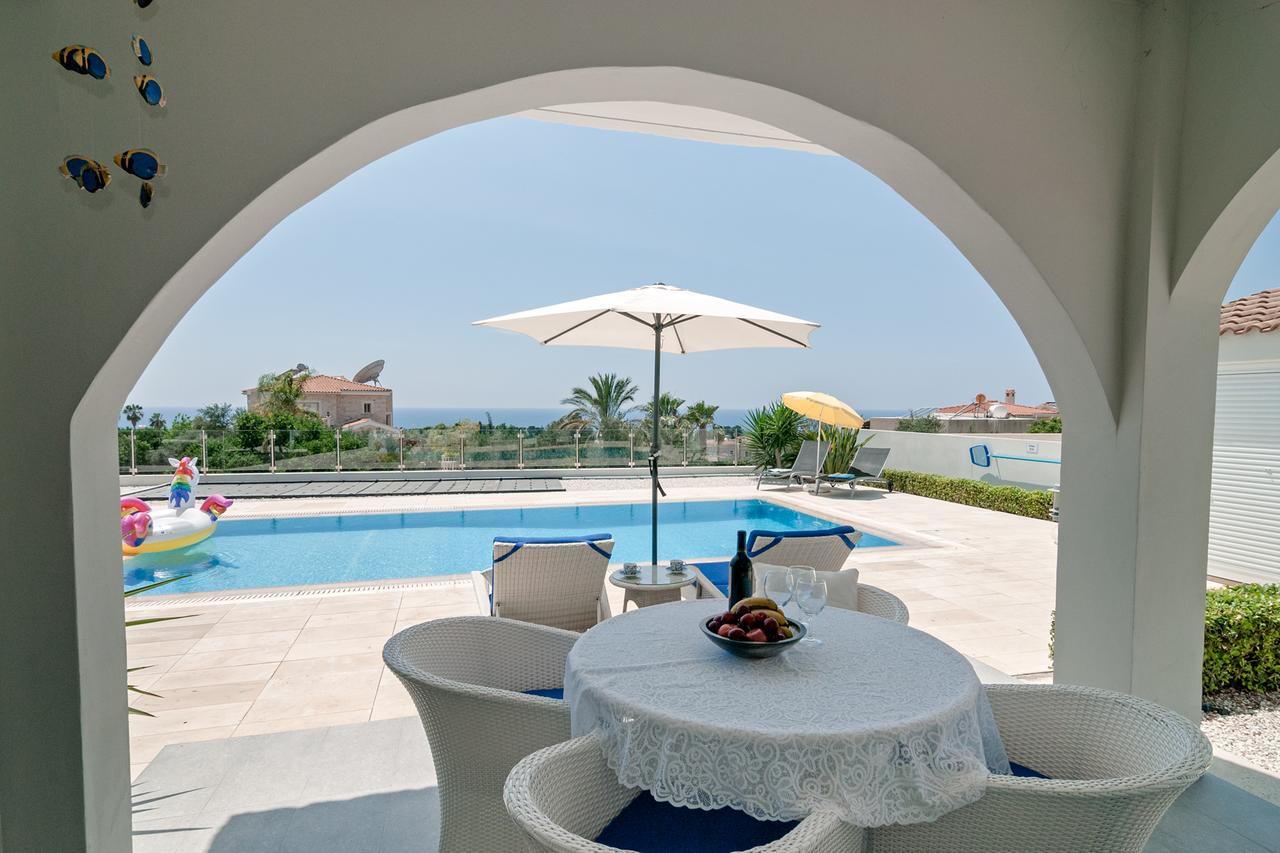 Villa Verdi: Luxury Villa With Private Pool Пейя Экстерьер фото