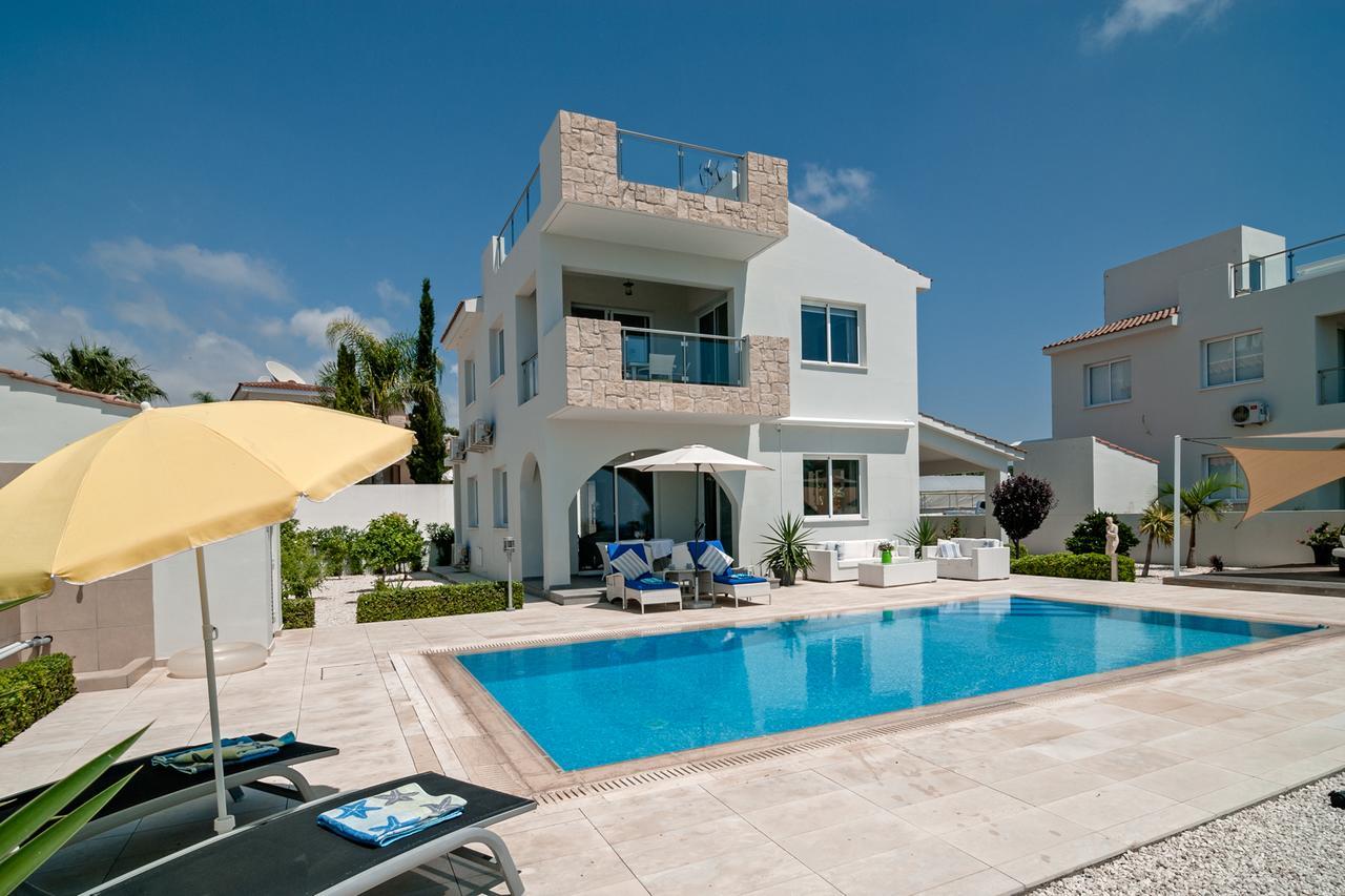 Villa Verdi: Luxury Villa With Private Pool Пейя Экстерьер фото